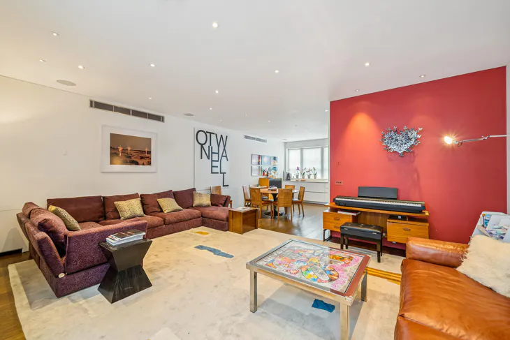 House Lyall Mews in City of Westminster