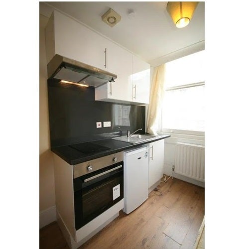 Room Clanricarde Gardens in Greater London