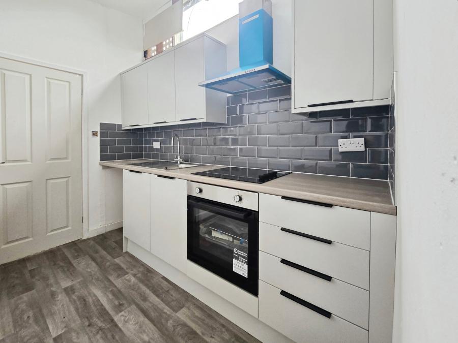 Flat Weston Square in Macclesfield