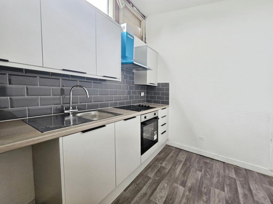 Flat Weston Square in Macclesfield