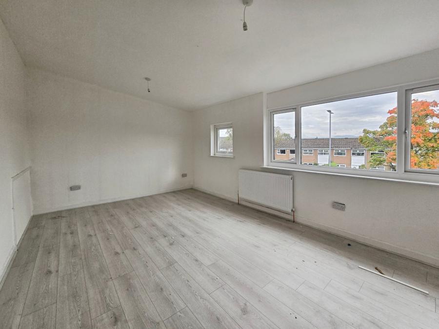 Flat Weston Square in Macclesfield