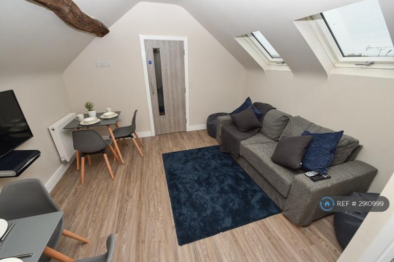 Room Moor Street in West Lancashire