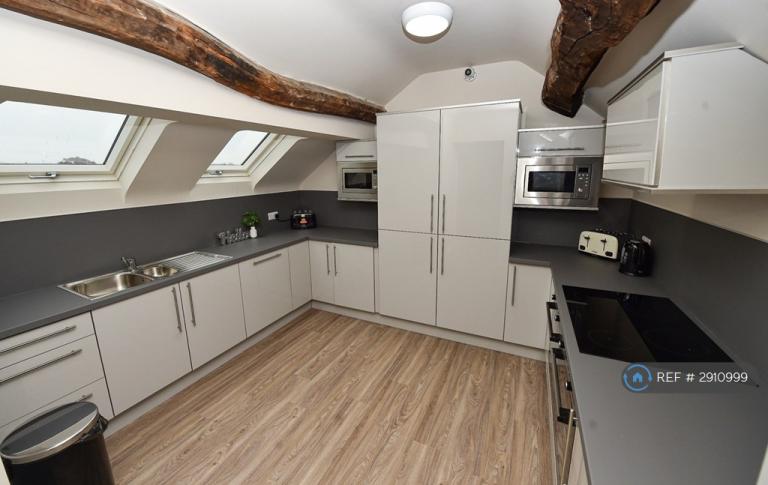 Room Moor Street in West Lancashire