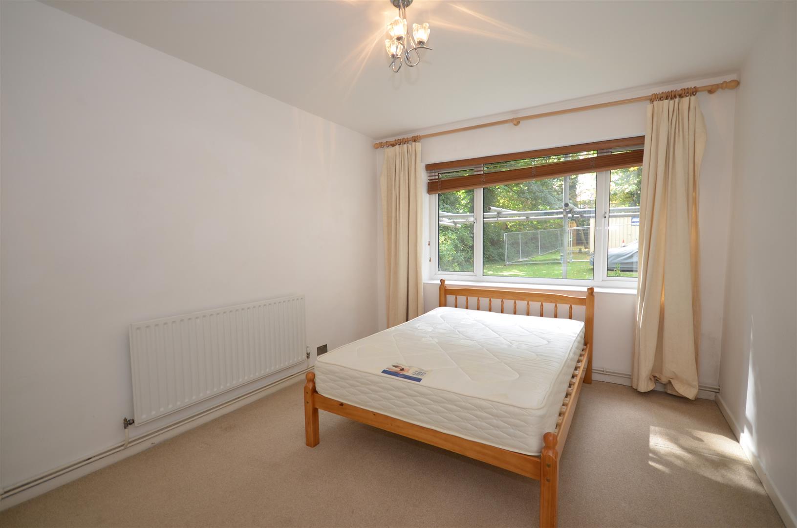 Flat Stanhope Road in Greater London
