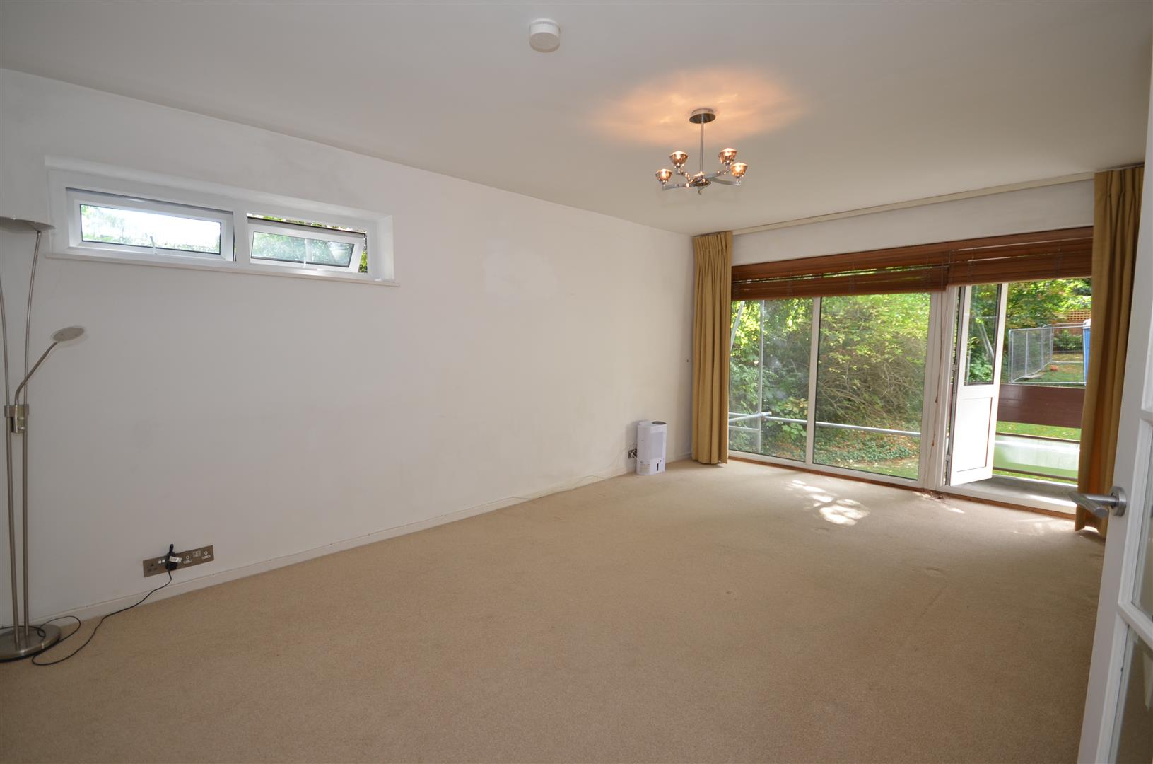 Flat Stanhope Road in Greater London
