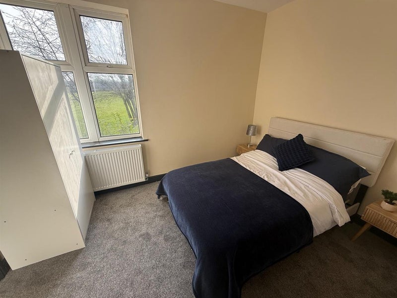 Room Westfield Lane in Mansfield Woodhouse