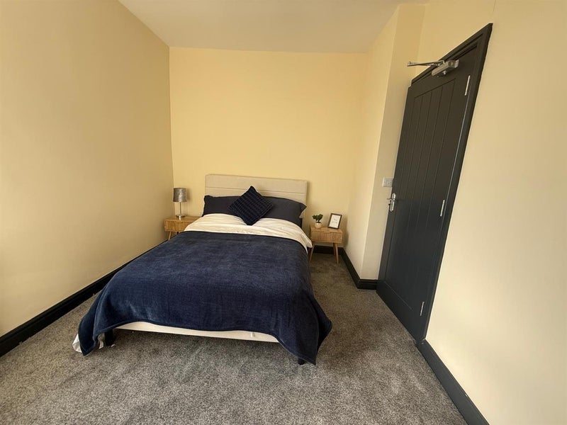 Room Westfield Lane in Mansfield Woodhouse