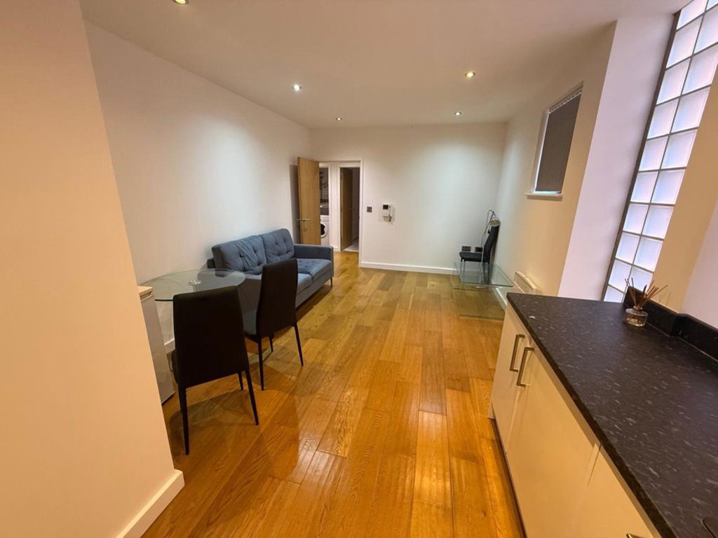 Flat Skipton Close in Hazel Grove