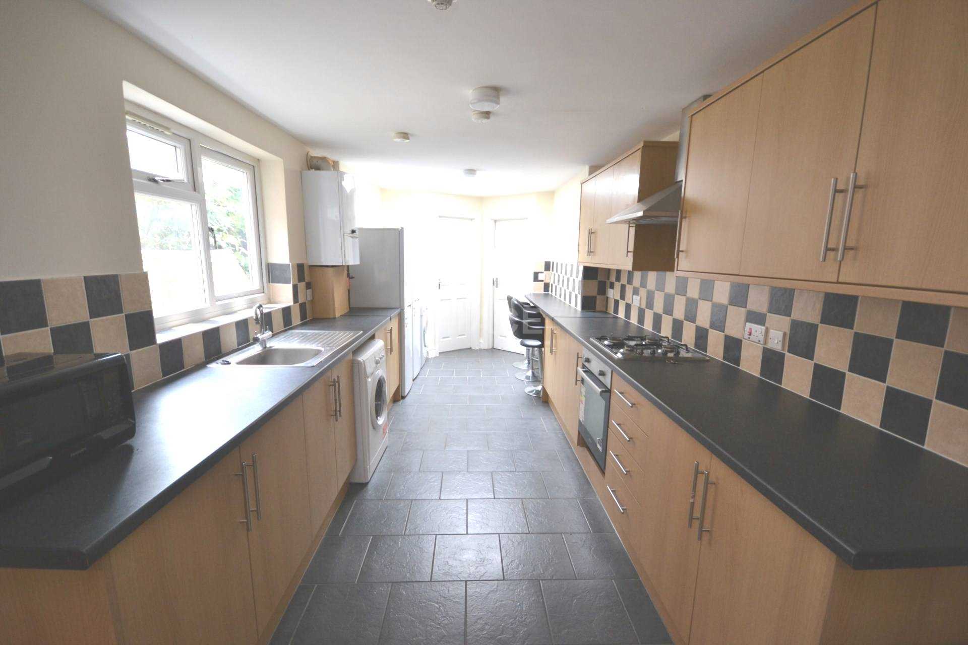 Flat Grange Avenue in Reading