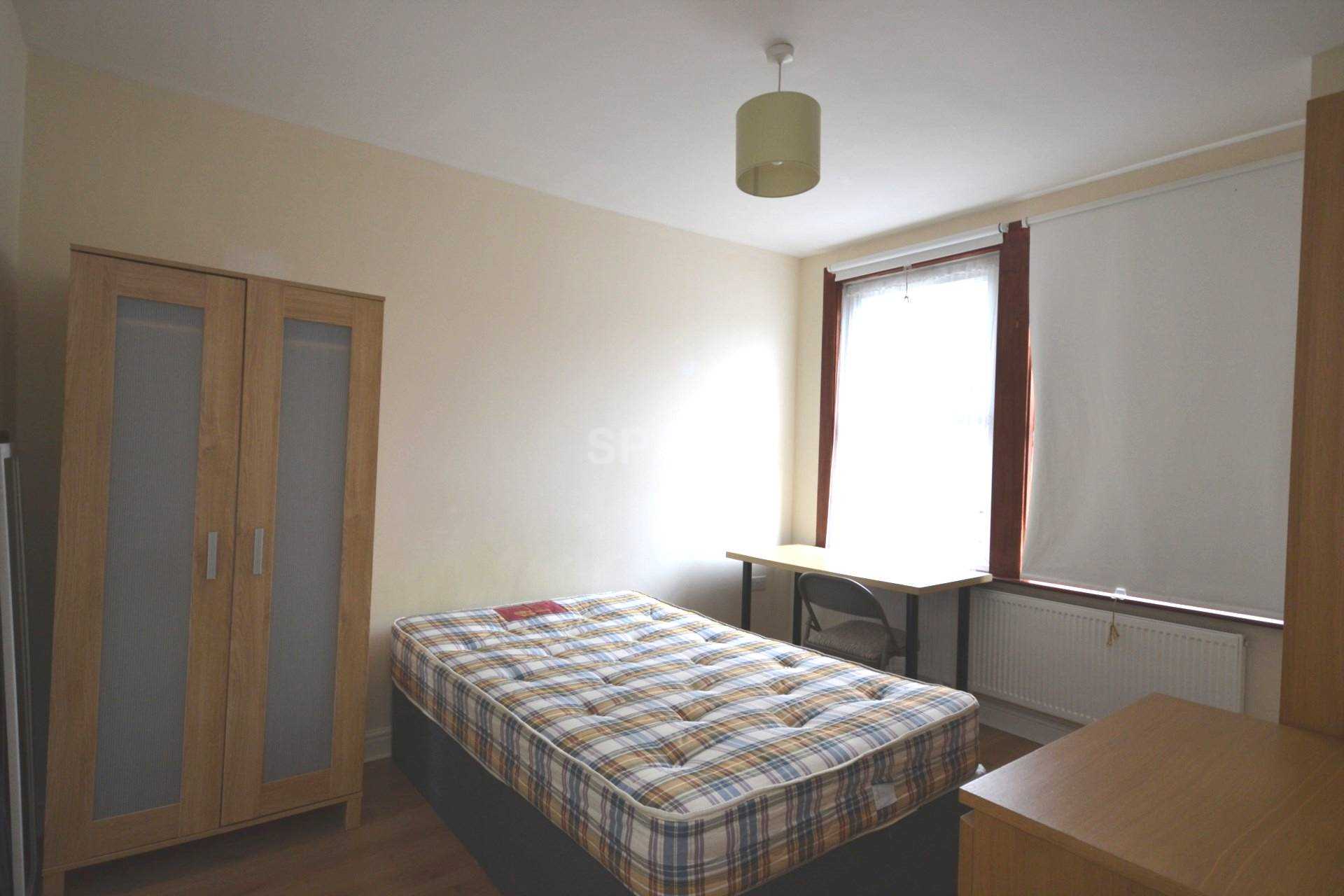 Flat Grange Avenue in Reading