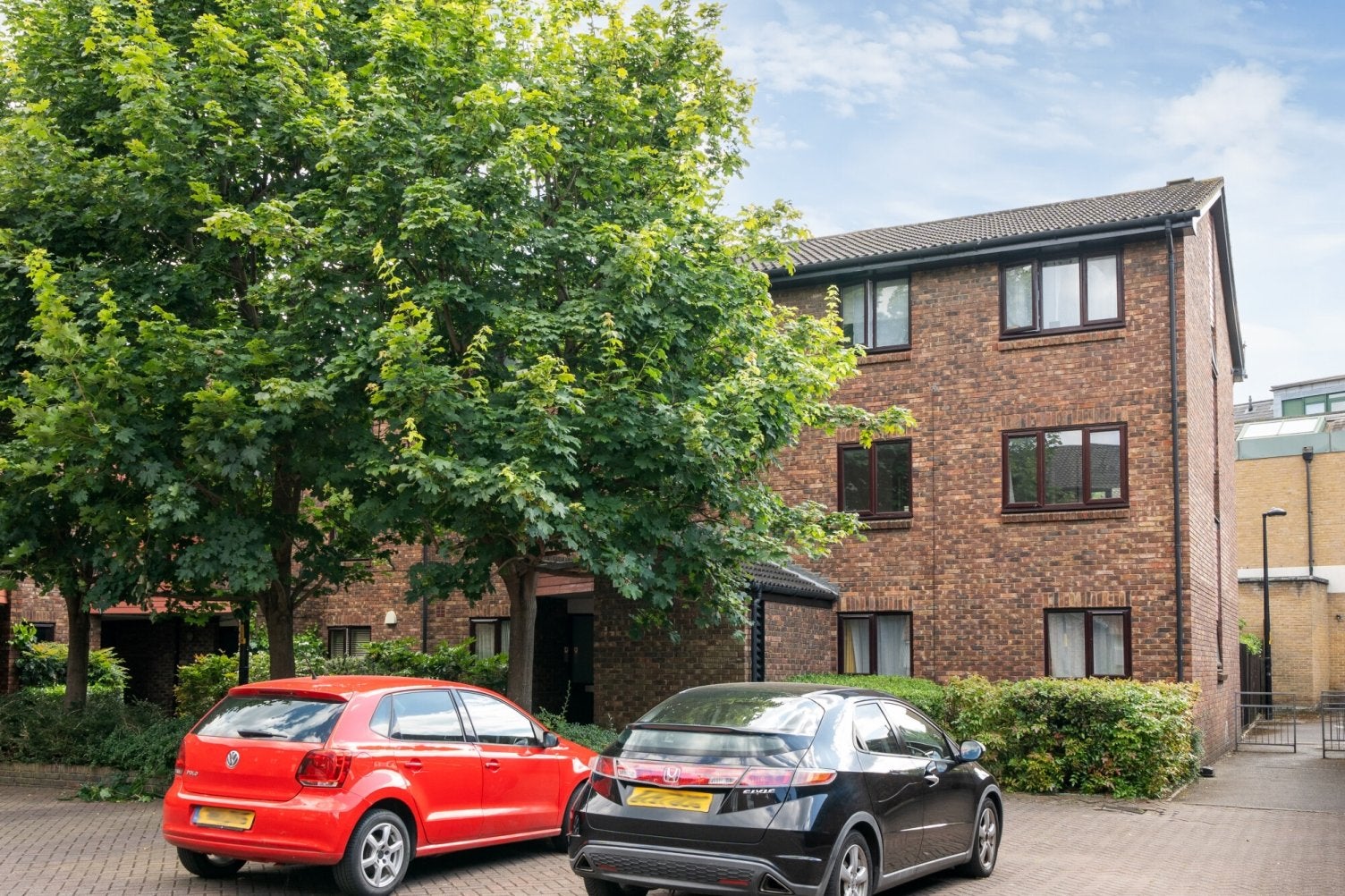 Flat Love Walk in Greater London