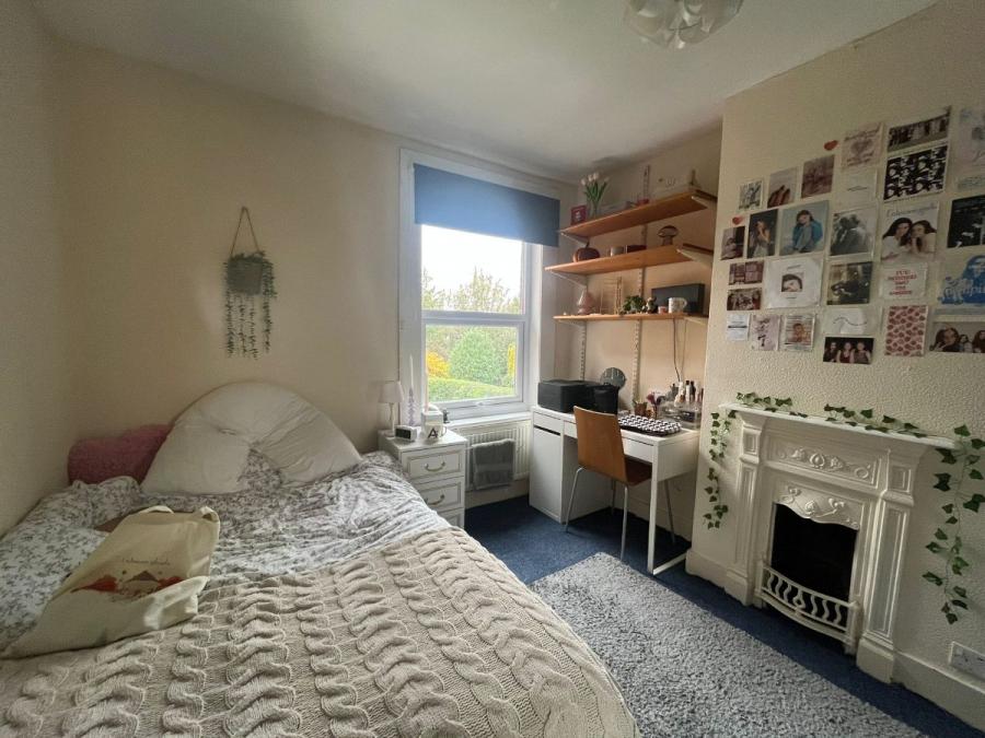 Room St. Martin's Road in Canterbury