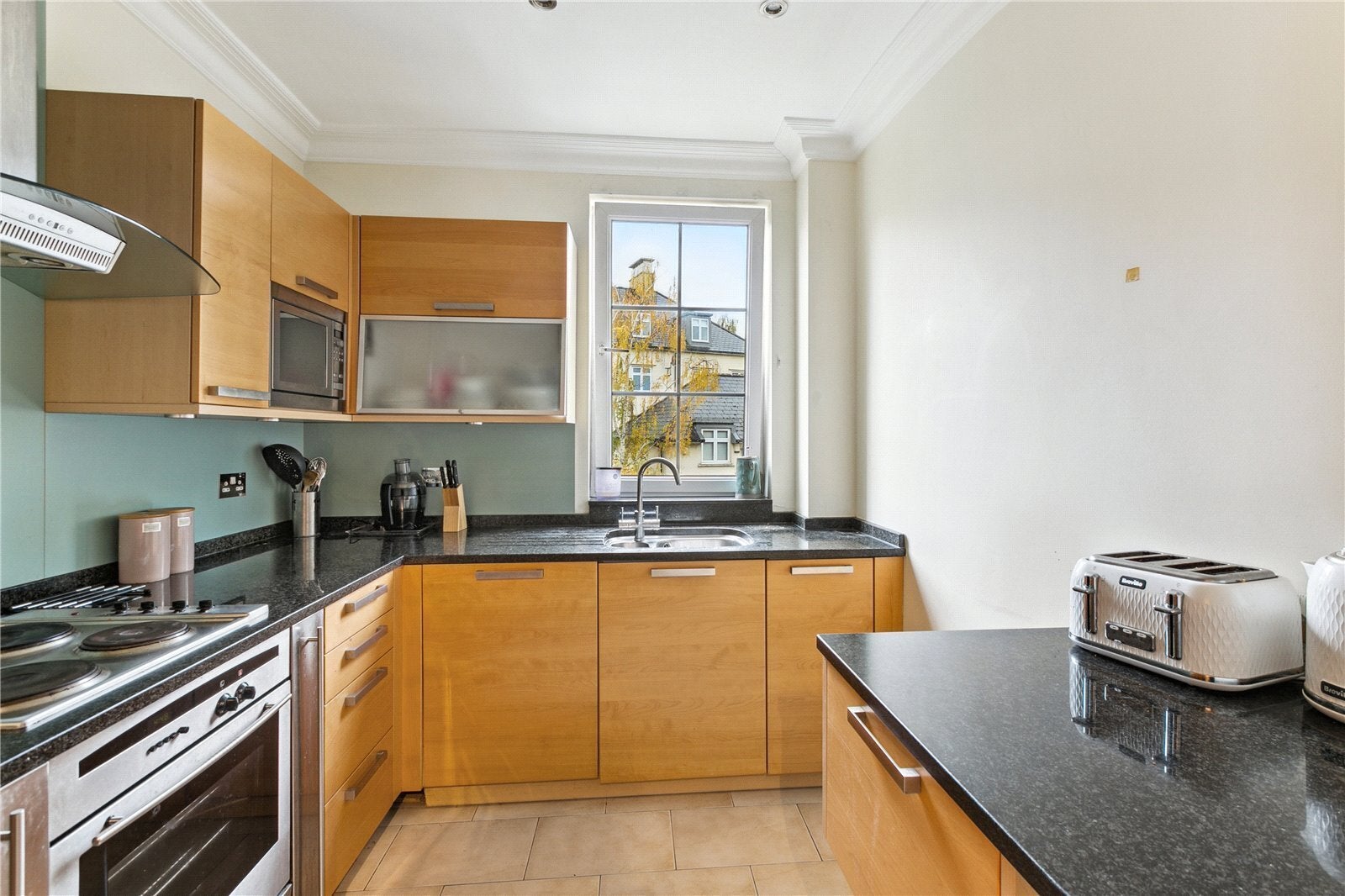 Flat Whitcome Mews in Greater London