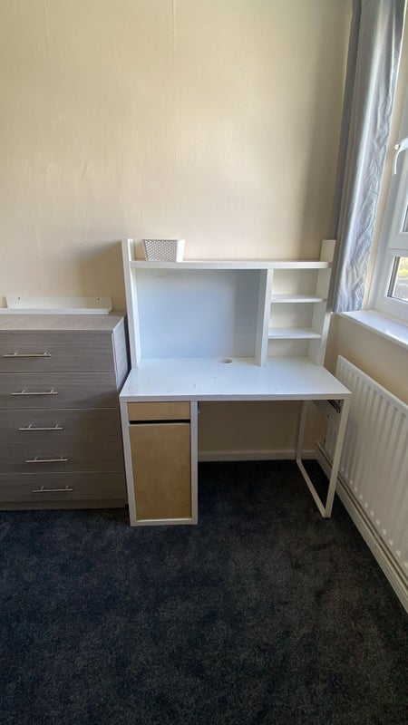 Room Ronald Street in Greater London