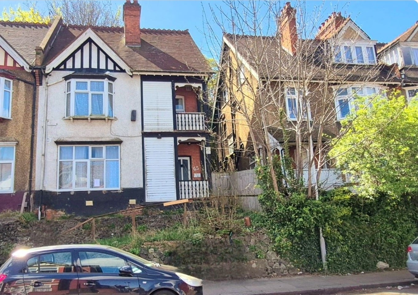 Flat Ashburnham Road in Luton