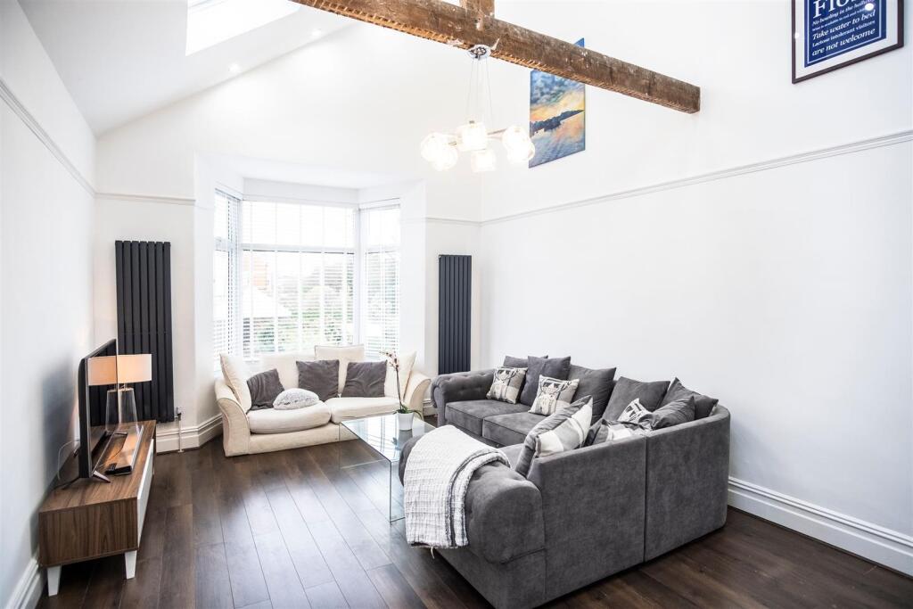 Flat Archer Road in Penarth