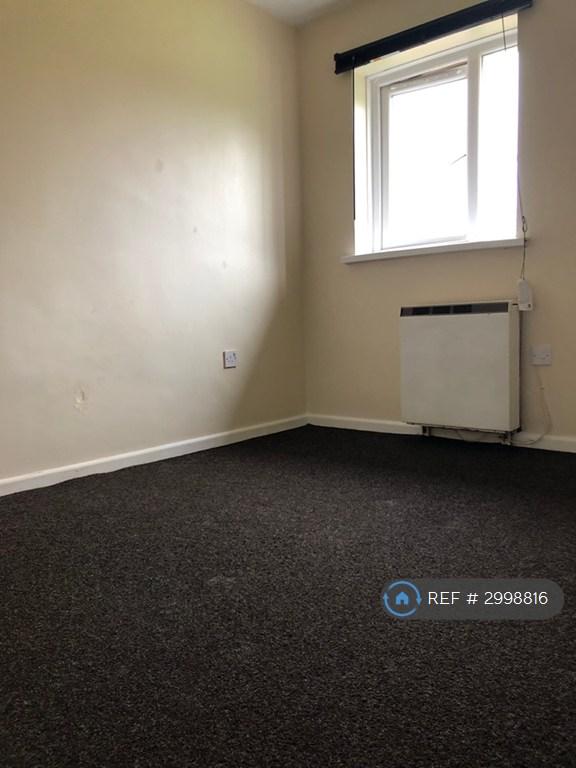 Flat Oaklands Road in Wolverhampton