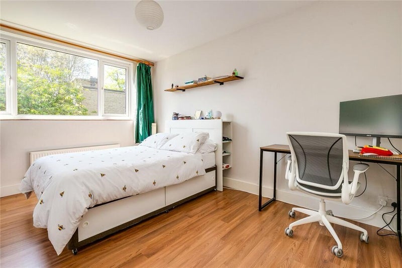 Room Putney Hill in Greater London