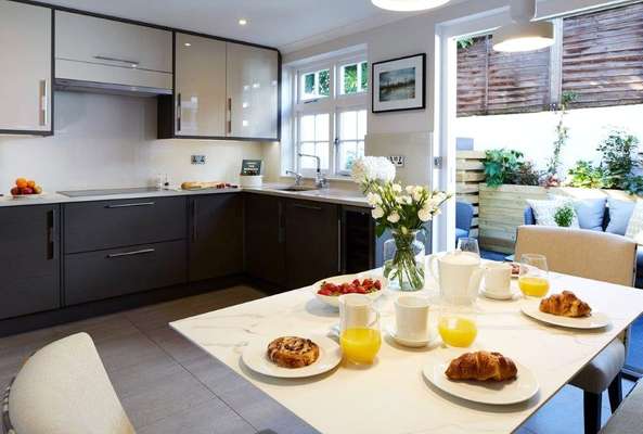 House Cheval Place in City of Westminster