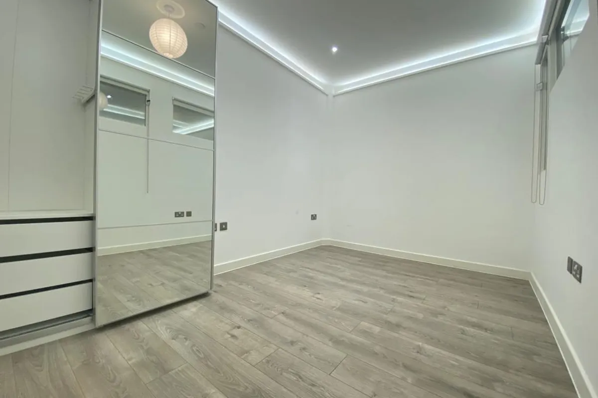 Flat Edinburgh Way in Harlow