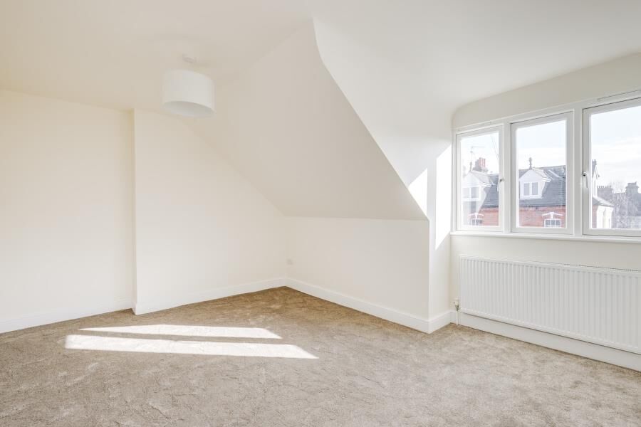 Flat Sumatra Road in Greater London