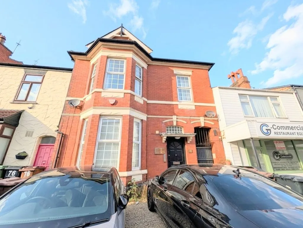 Flat King Street in Southport