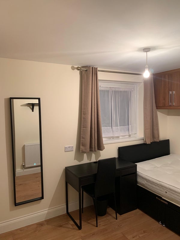 Flat Distin Street in Greater London