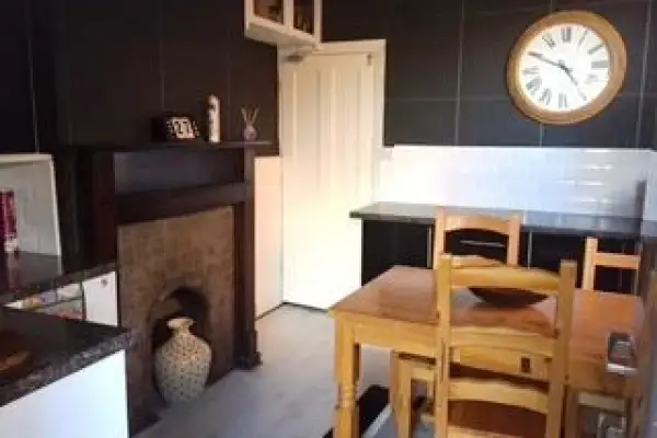 Room Finedon Road in Wellingborough
