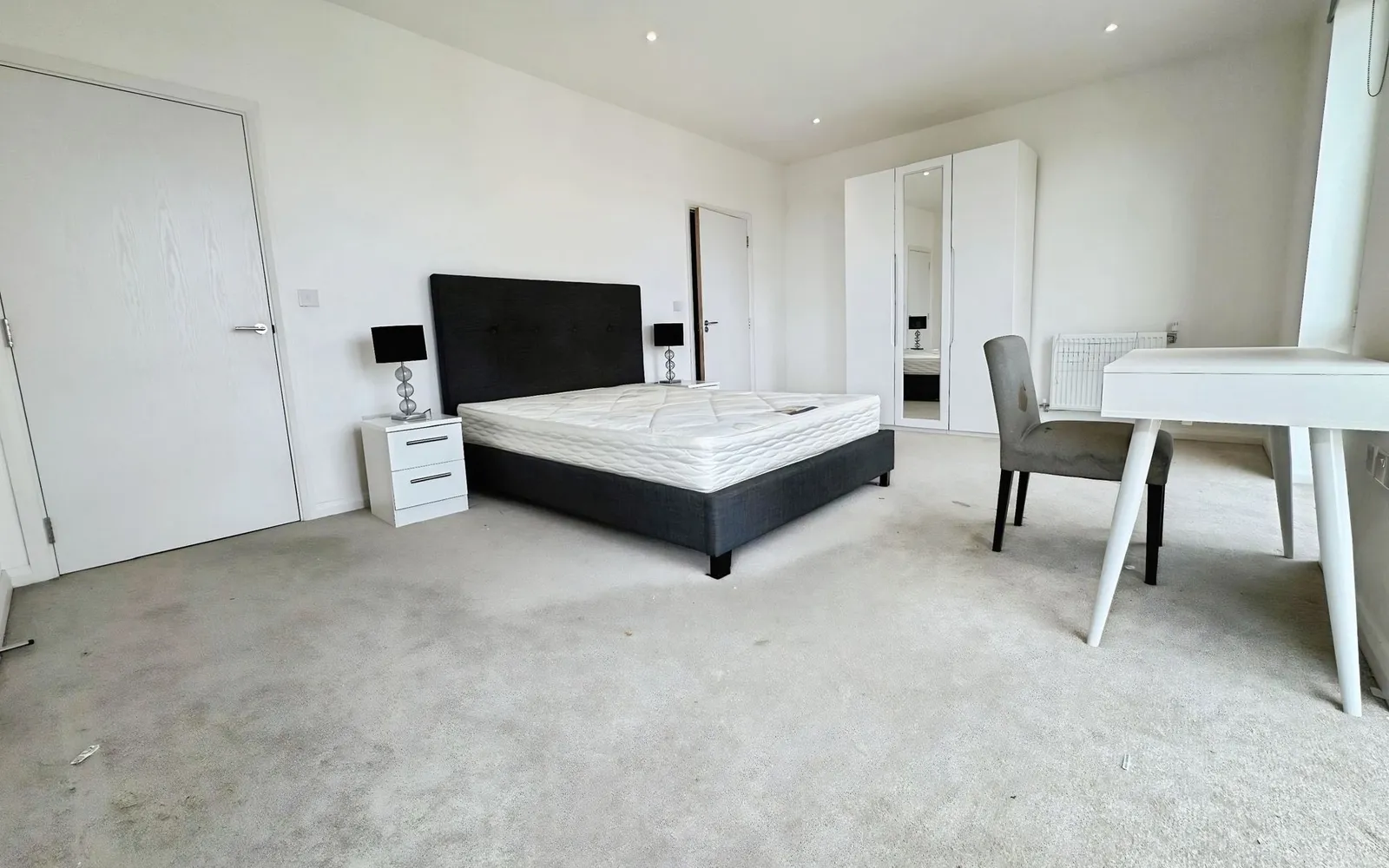 Flat Lacey Drive in Greater London