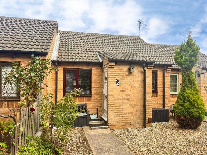 House Stuart Close in Kettering