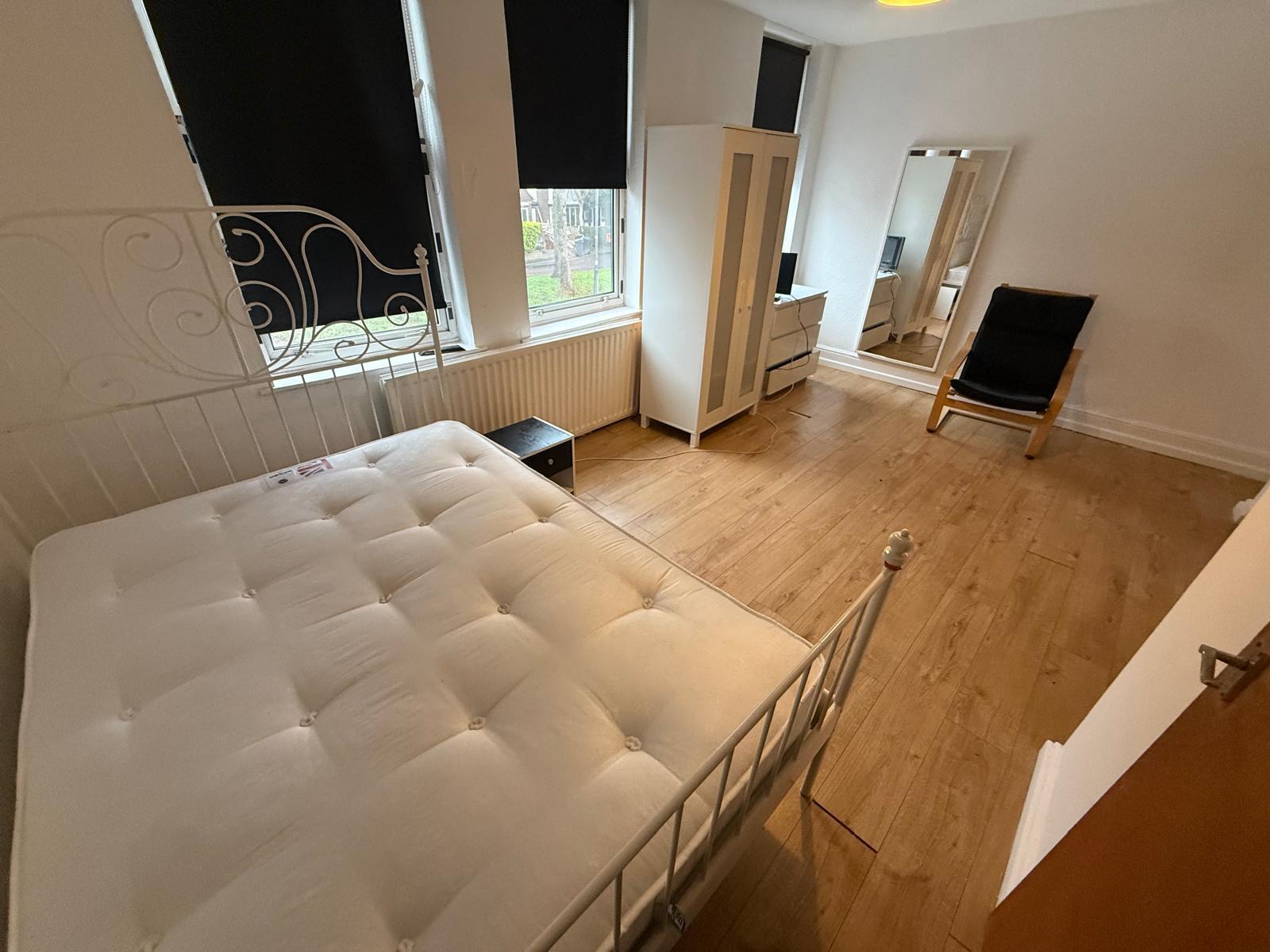 Room Wheelwright Road in Birmingham