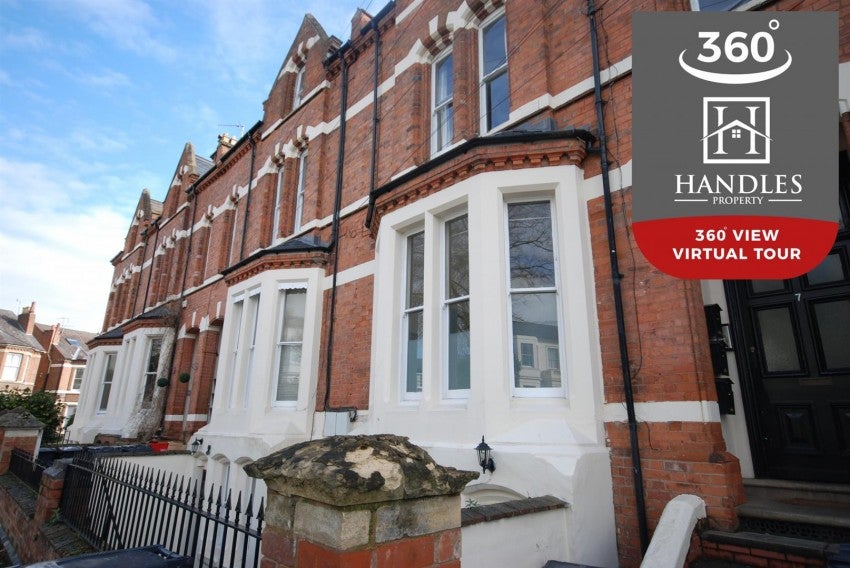 House Milverton Terrace in Royal Leamington Spa