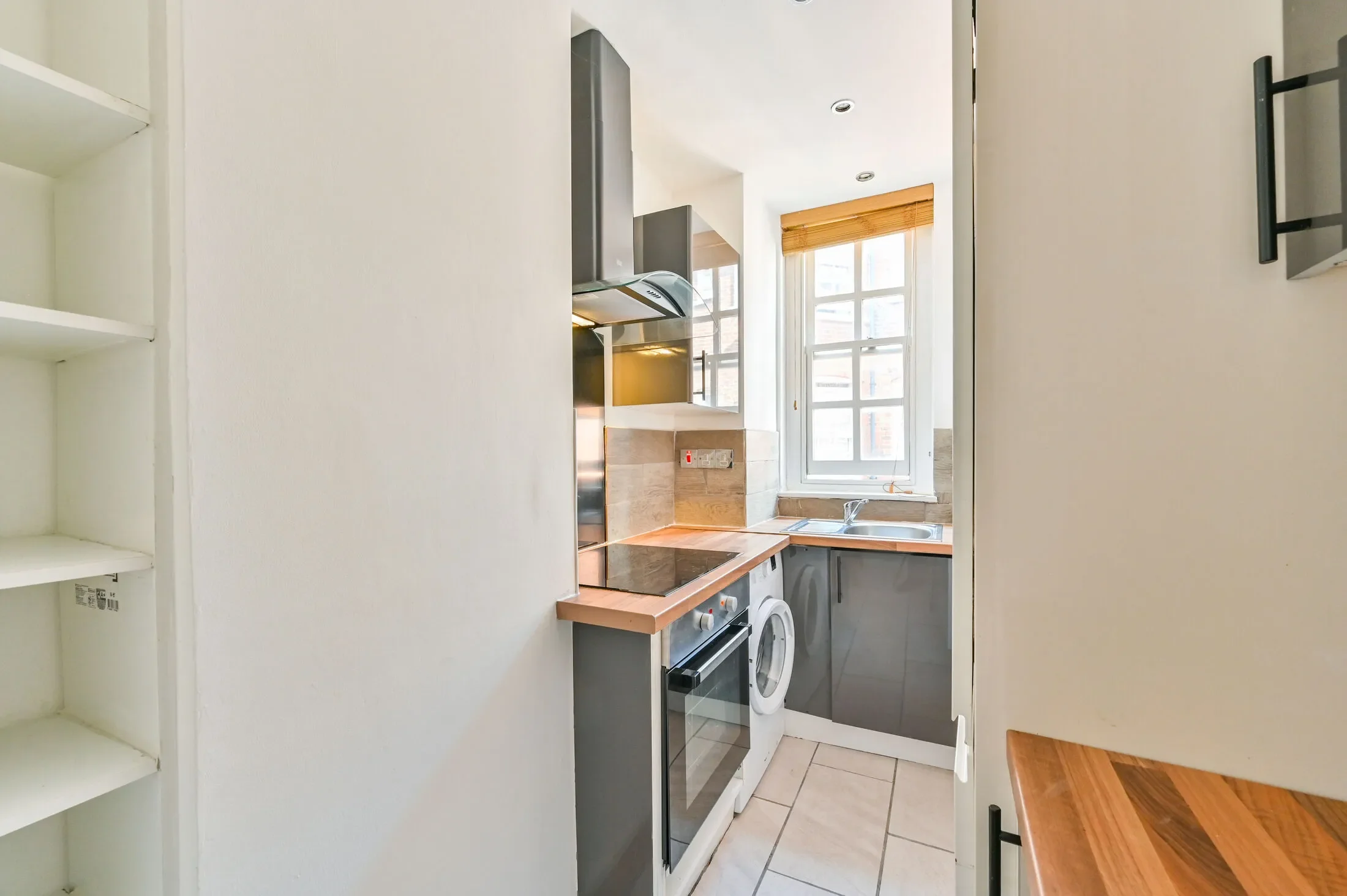 Flat Hamilton Close in City of Westminster