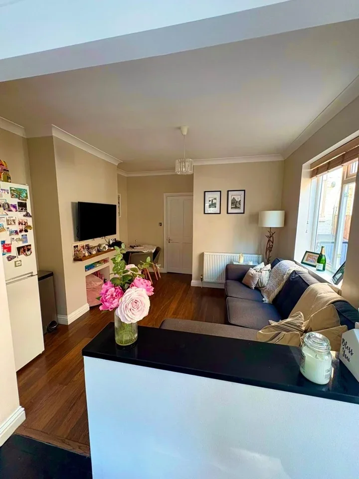 Flat Kettering Street in Greater London