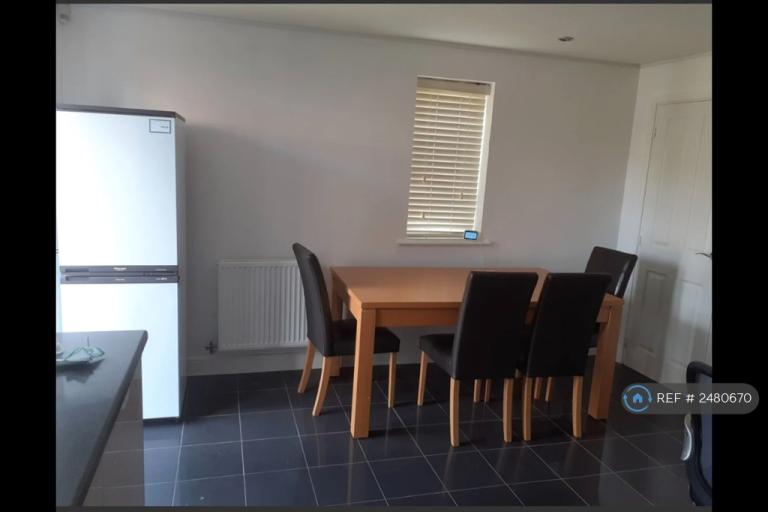 Room Blade Road in Colchester