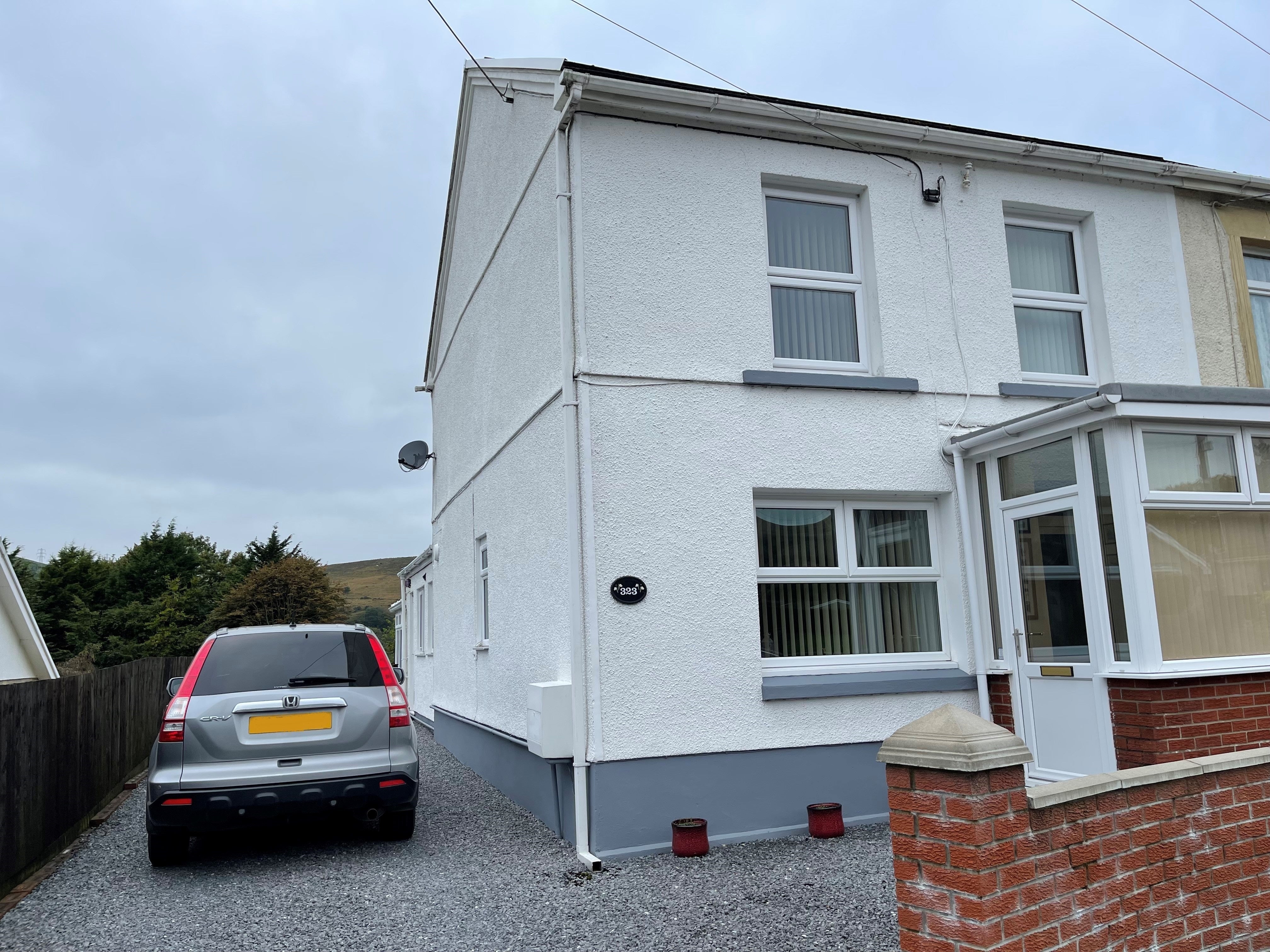House Heol-y-Gors in Cwmgors