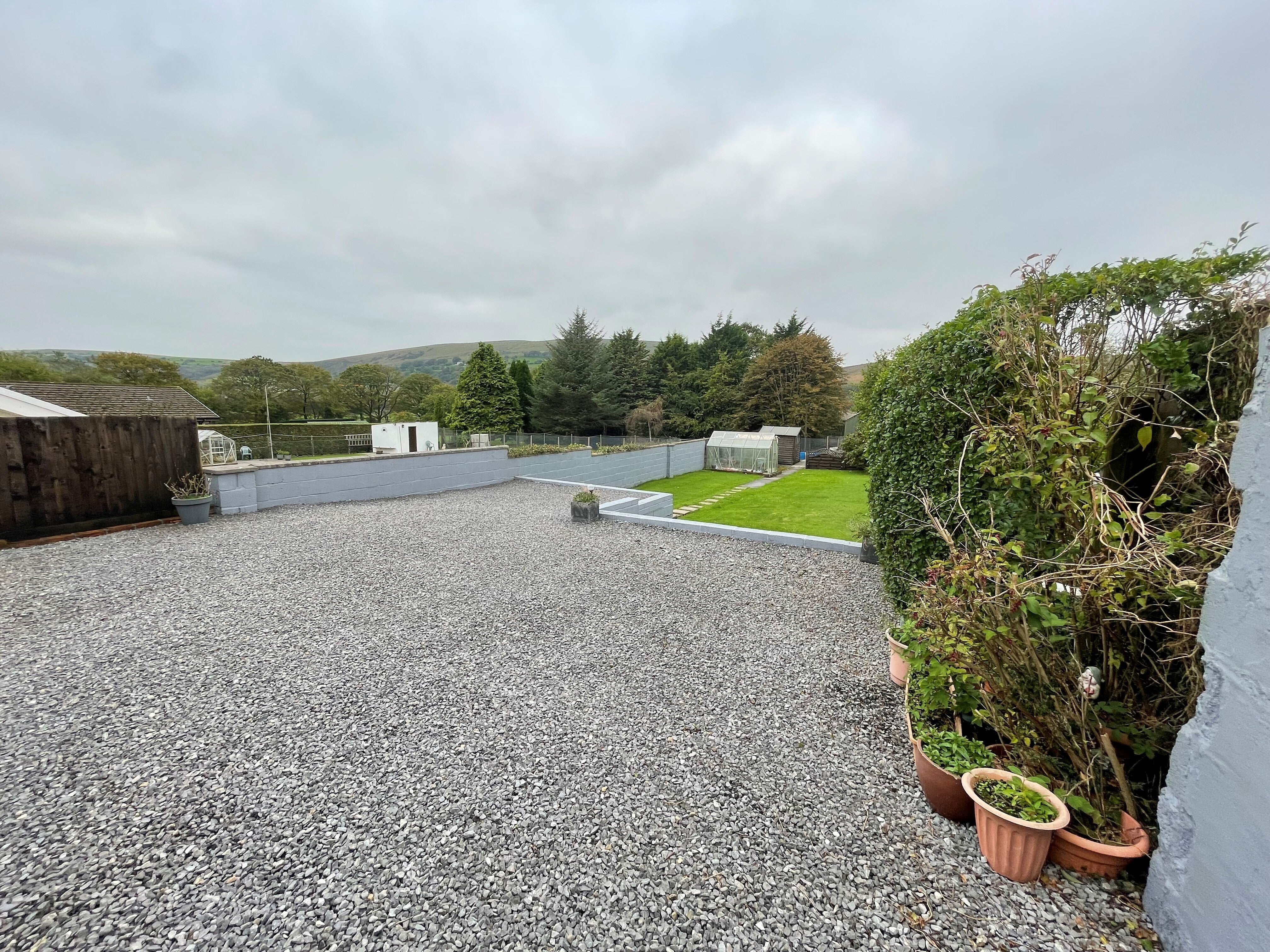 House Heol-y-Gors in Cwmgors