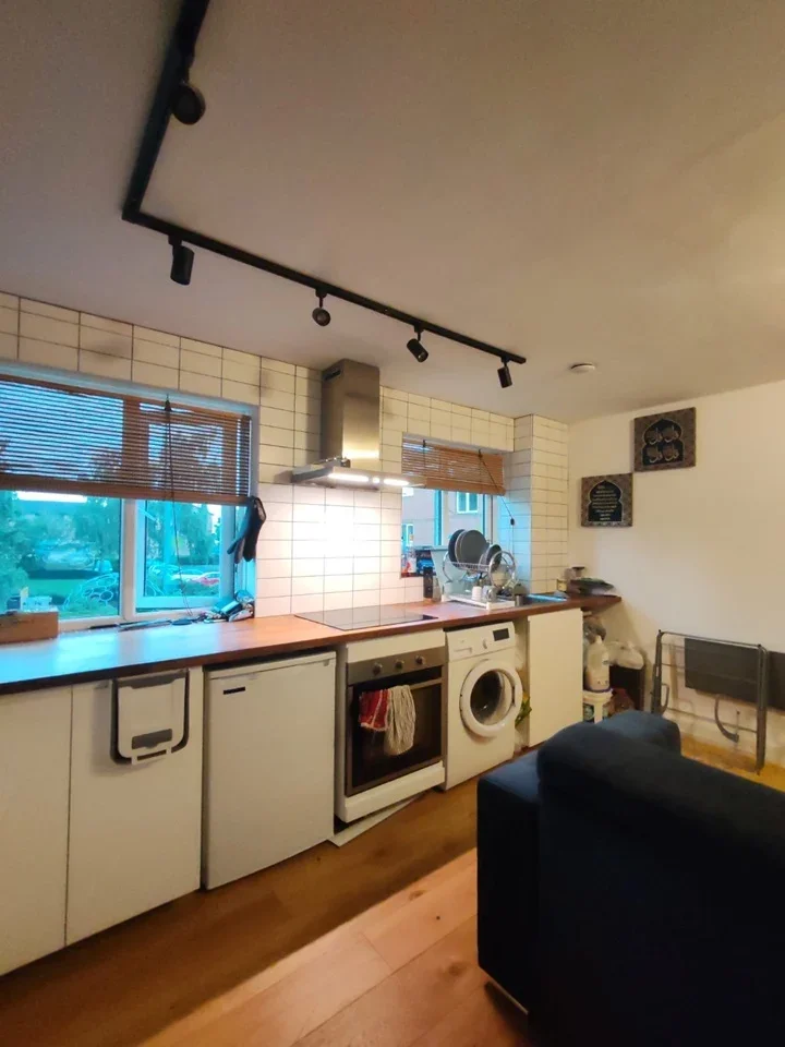 Flat Sandown Road in Watford