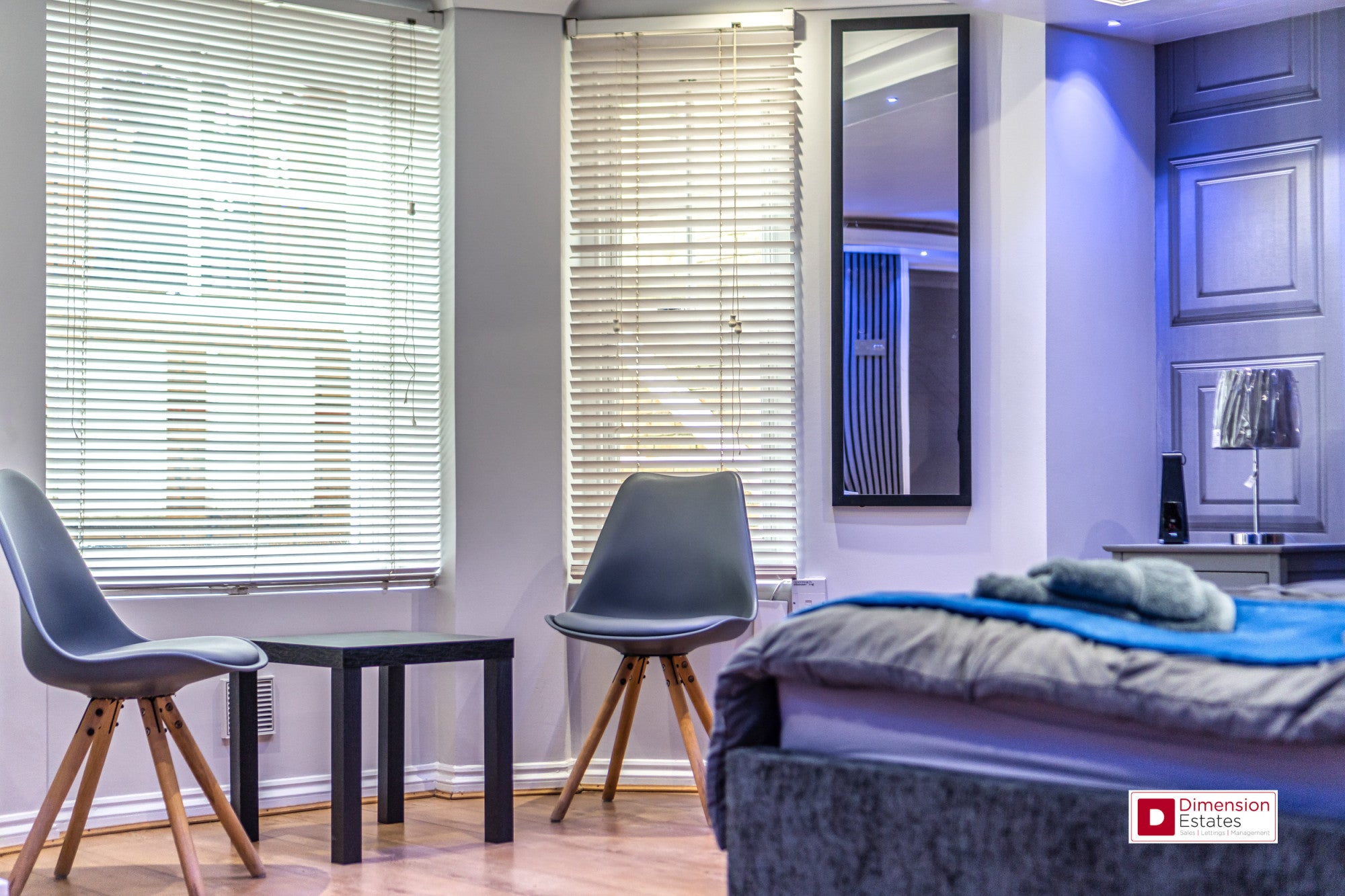 Flat Mildenhall Road in Greater London