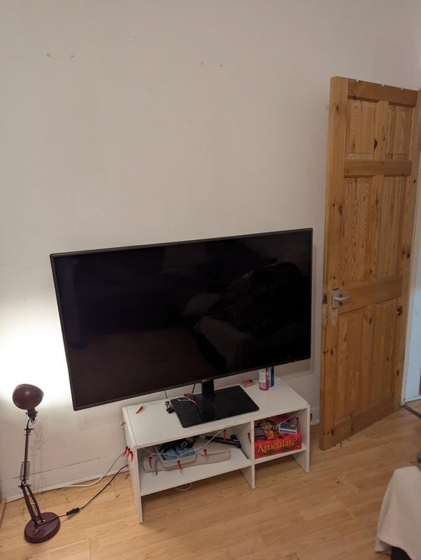 Room Falmouth Road in Greater London