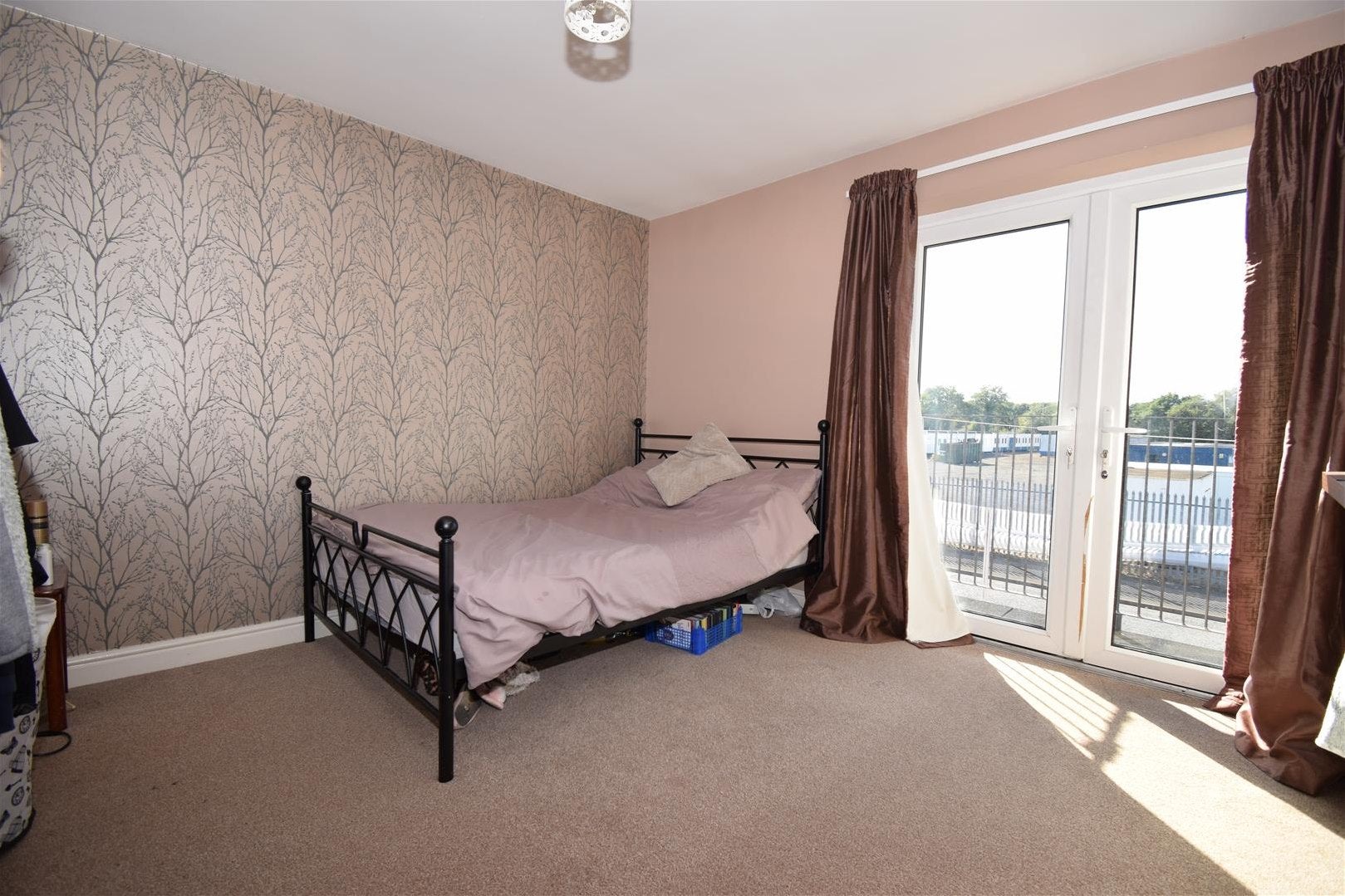 Flat Far Ings Road in Barton-upon-Humber