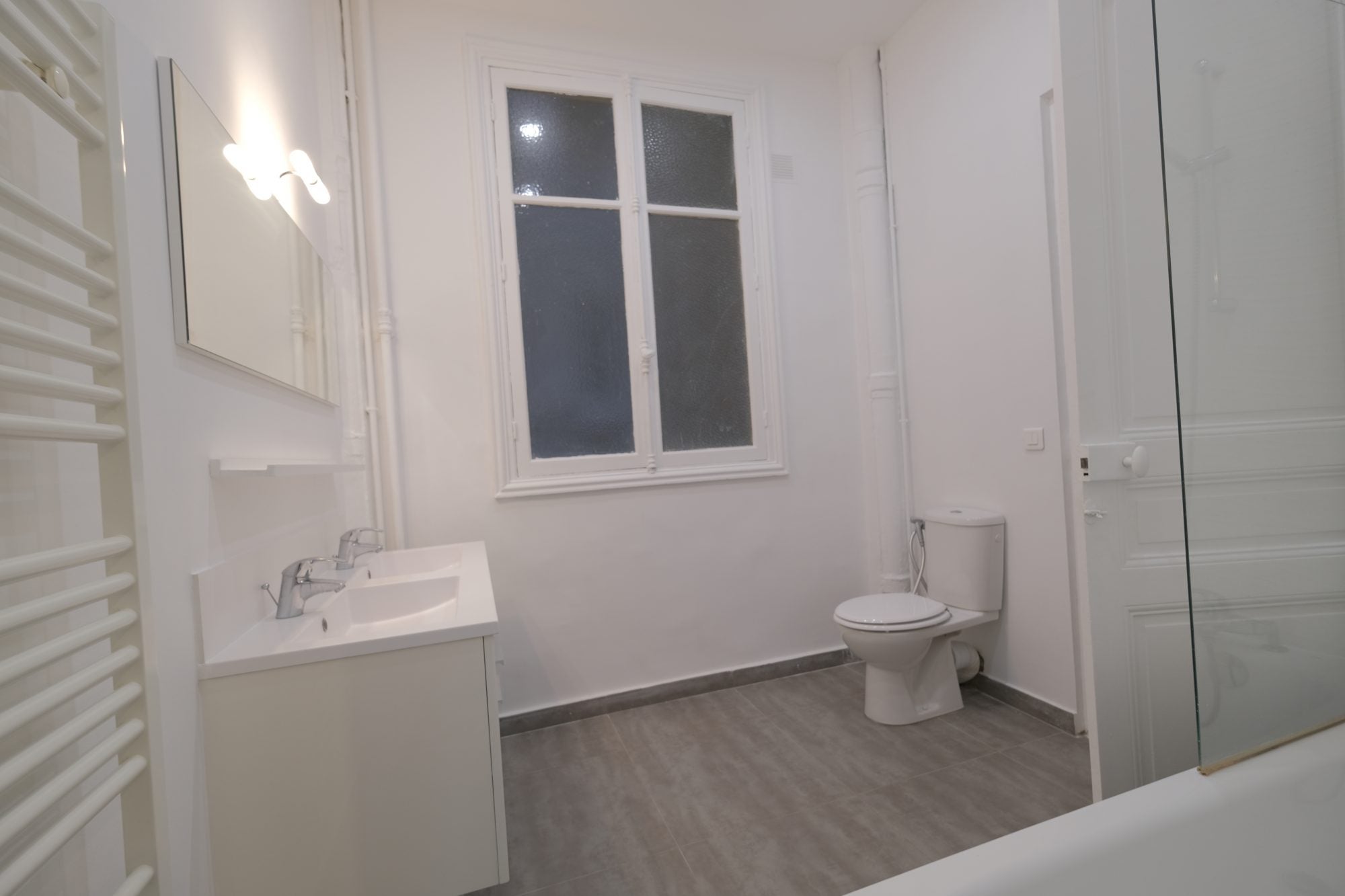 Flat Rue Germaine de Staël in Paris