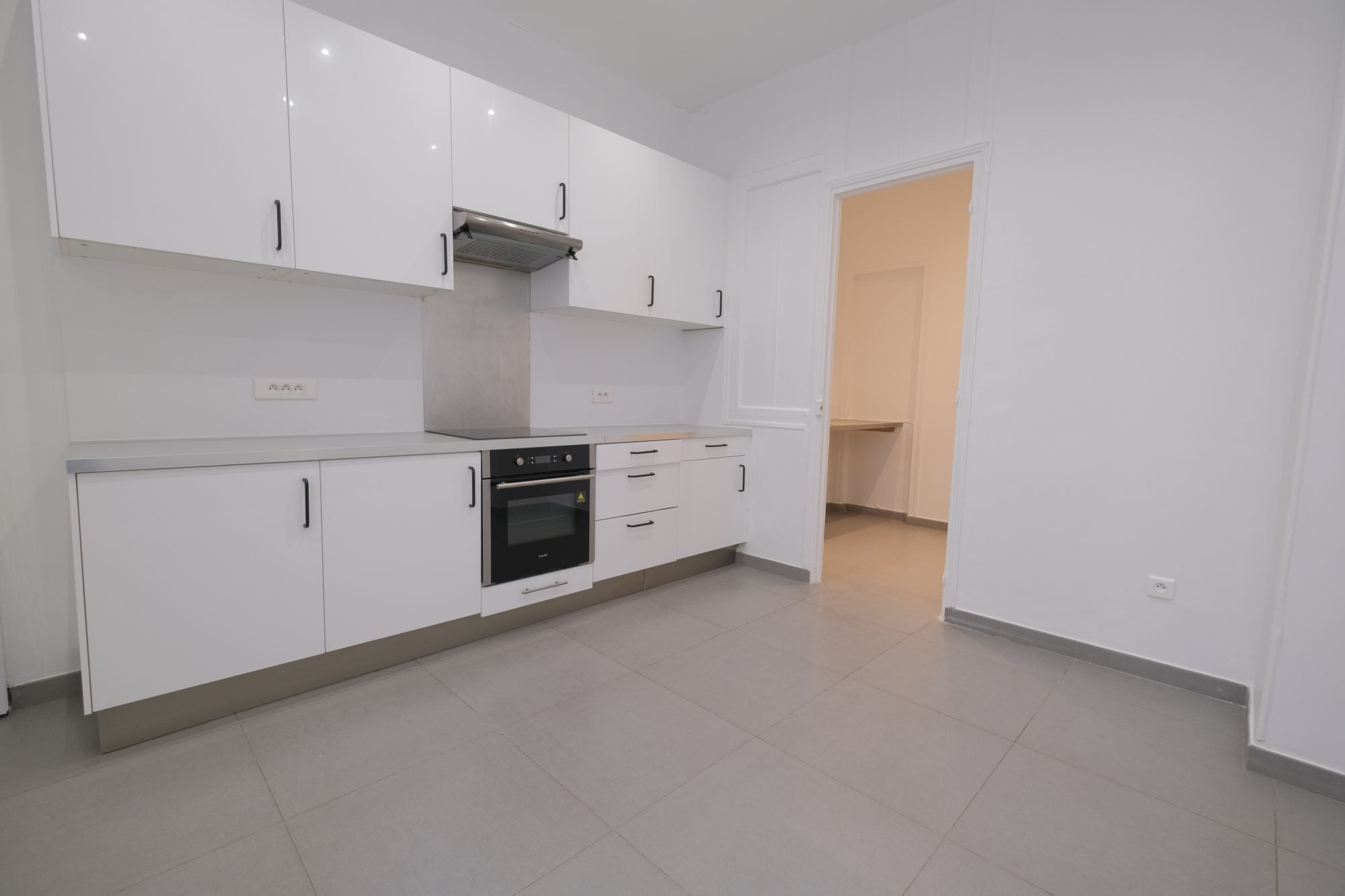 Flat Rue Germaine de Staël in Paris