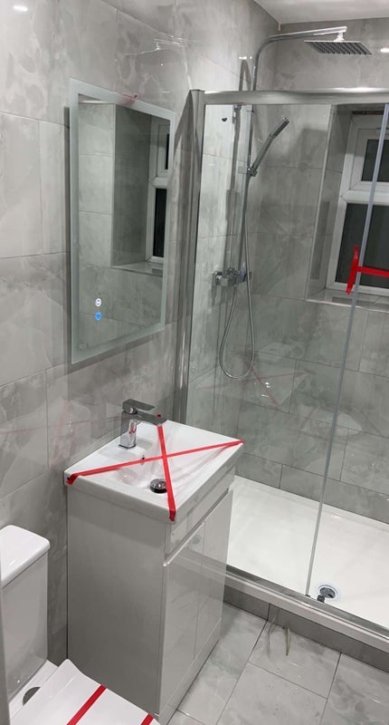 Room Woodside Green in Greater London