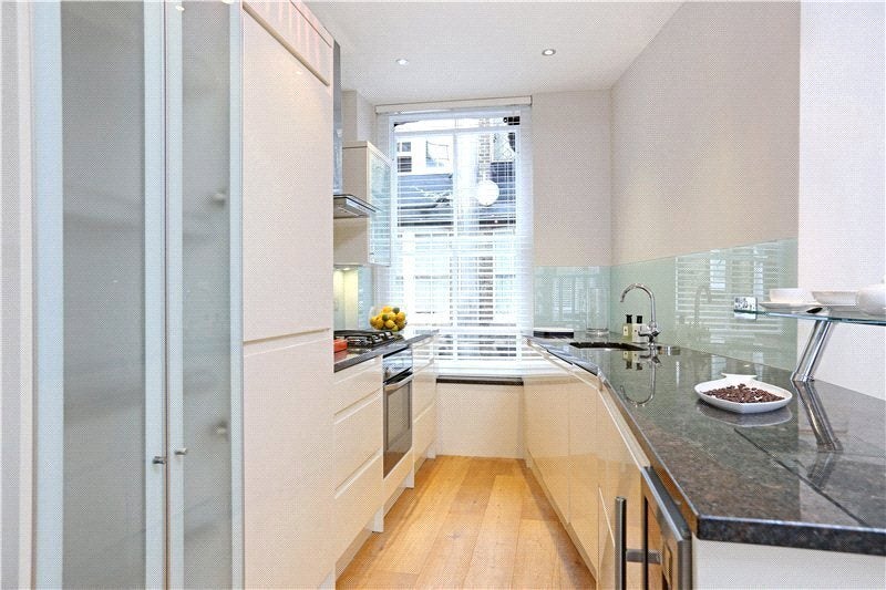 Flat Brompton Road in Greater London