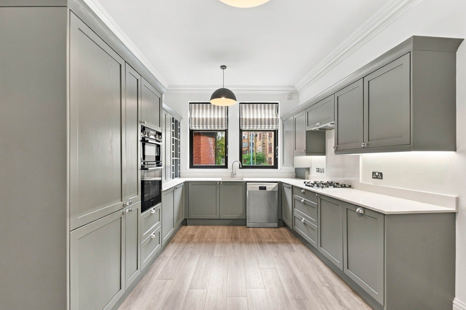 Flat Novar Drive in Glasgow