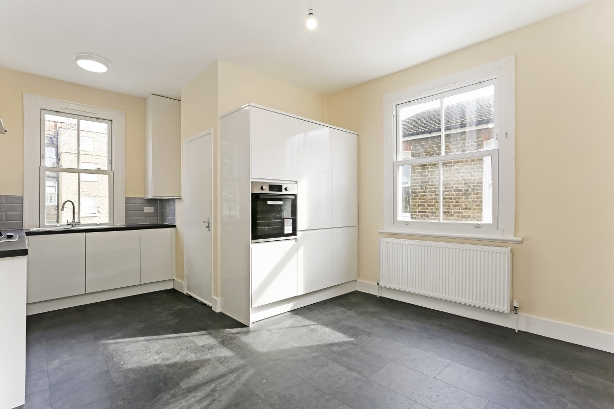 Flat Tamworth Street in Greater London