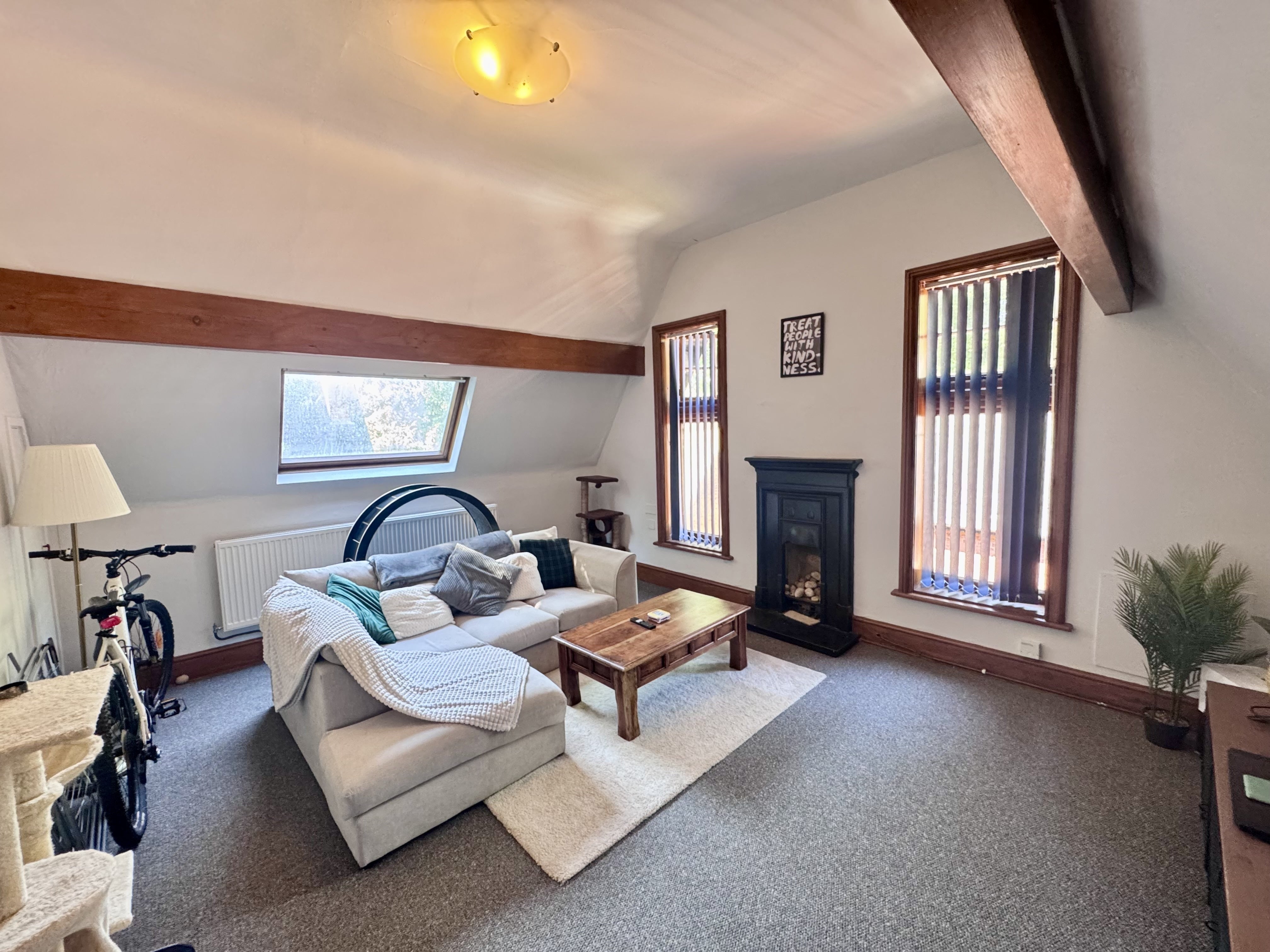 Flat Magdala Road in Nottingham