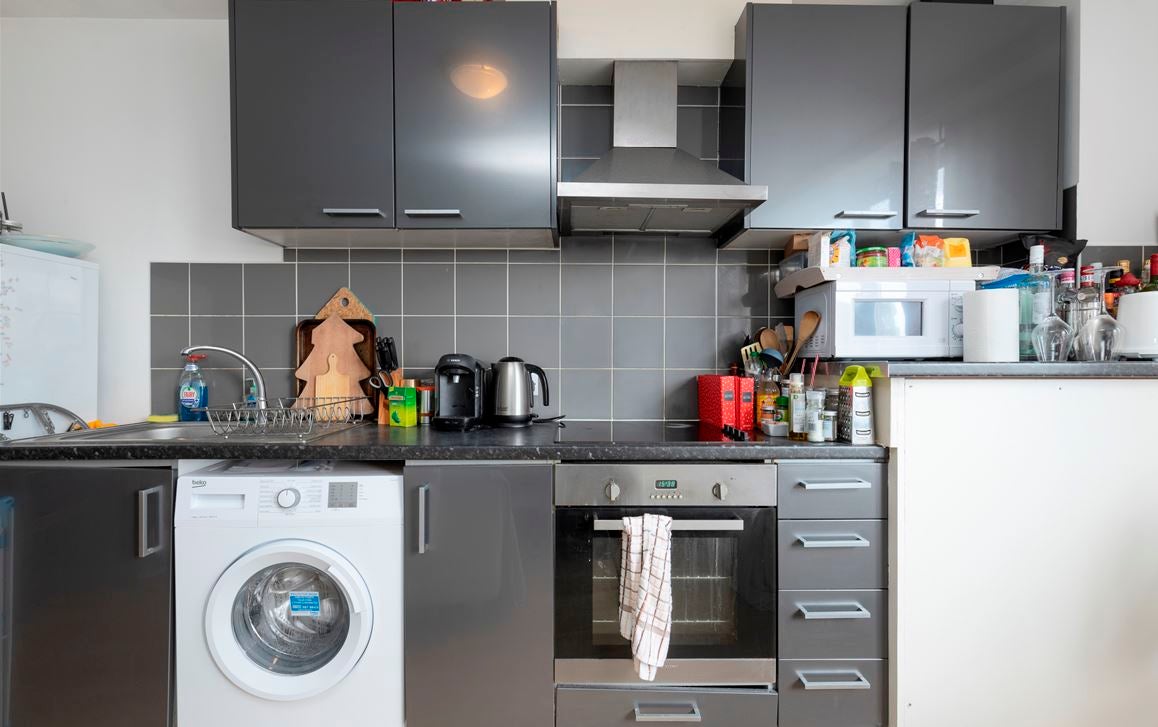 Flat Valentia Place in Greater London