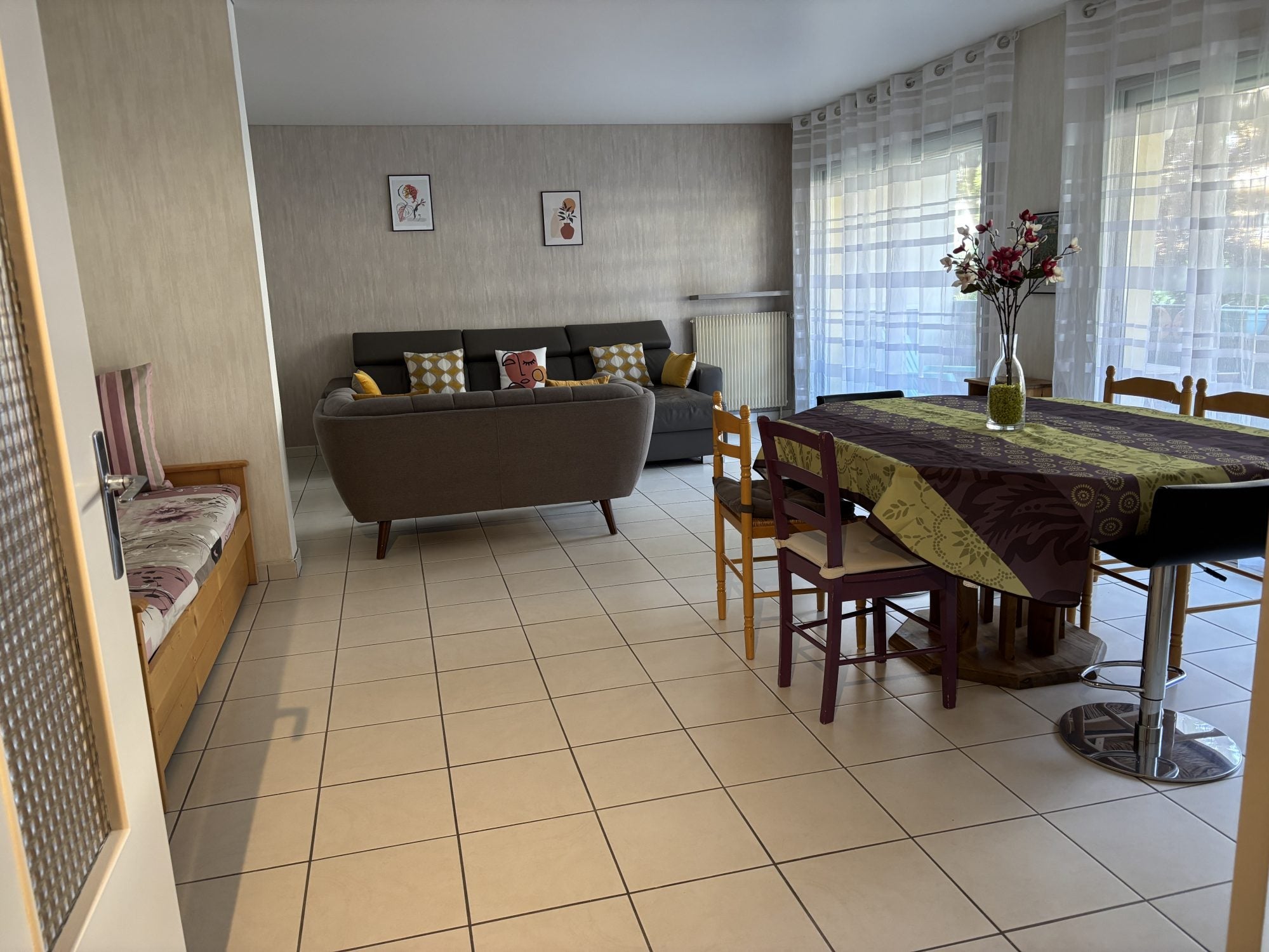 Chambre Rue du 1er Mars 1943 à Villeurbanne